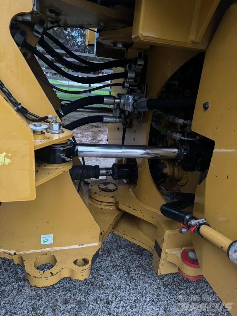 CAT 972 M Pyöräkuormaajat