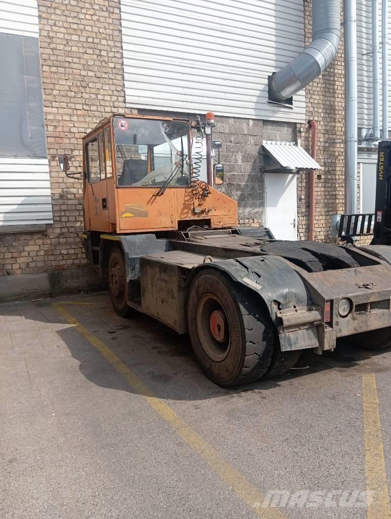 Sisu TR160 AL 4 X4 Terminaalitraktorit