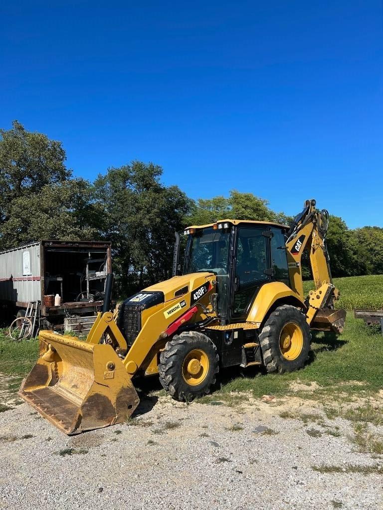 CAT 420 F2 ST Kaivurikuormaajat