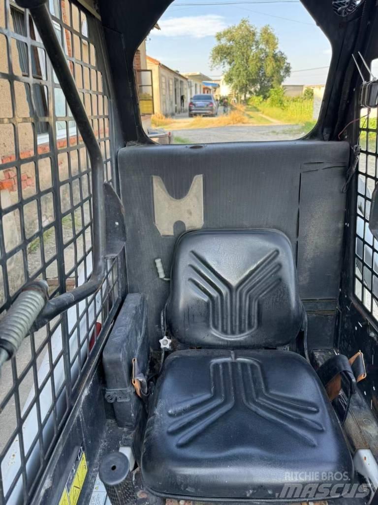 Bobcat S 70 Liukuohjatut kuormaajat