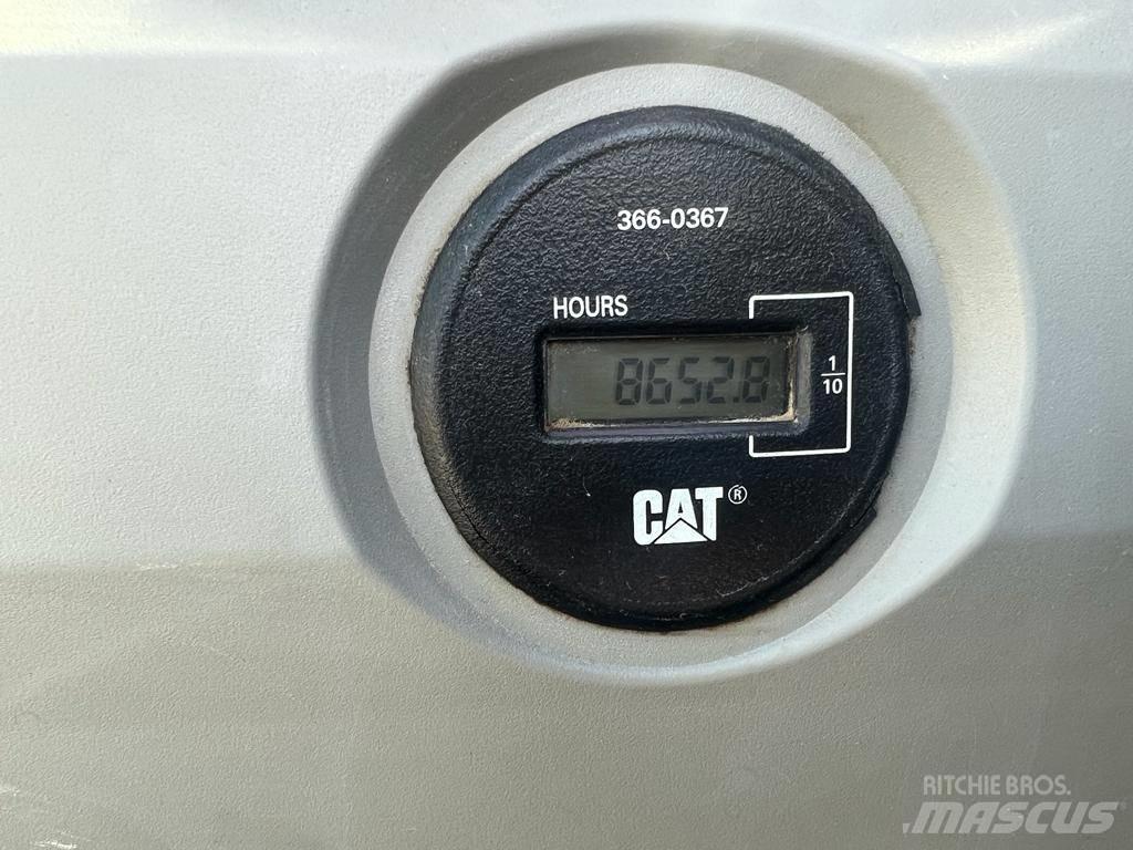 CAT 323 EL Telakaivukoneet