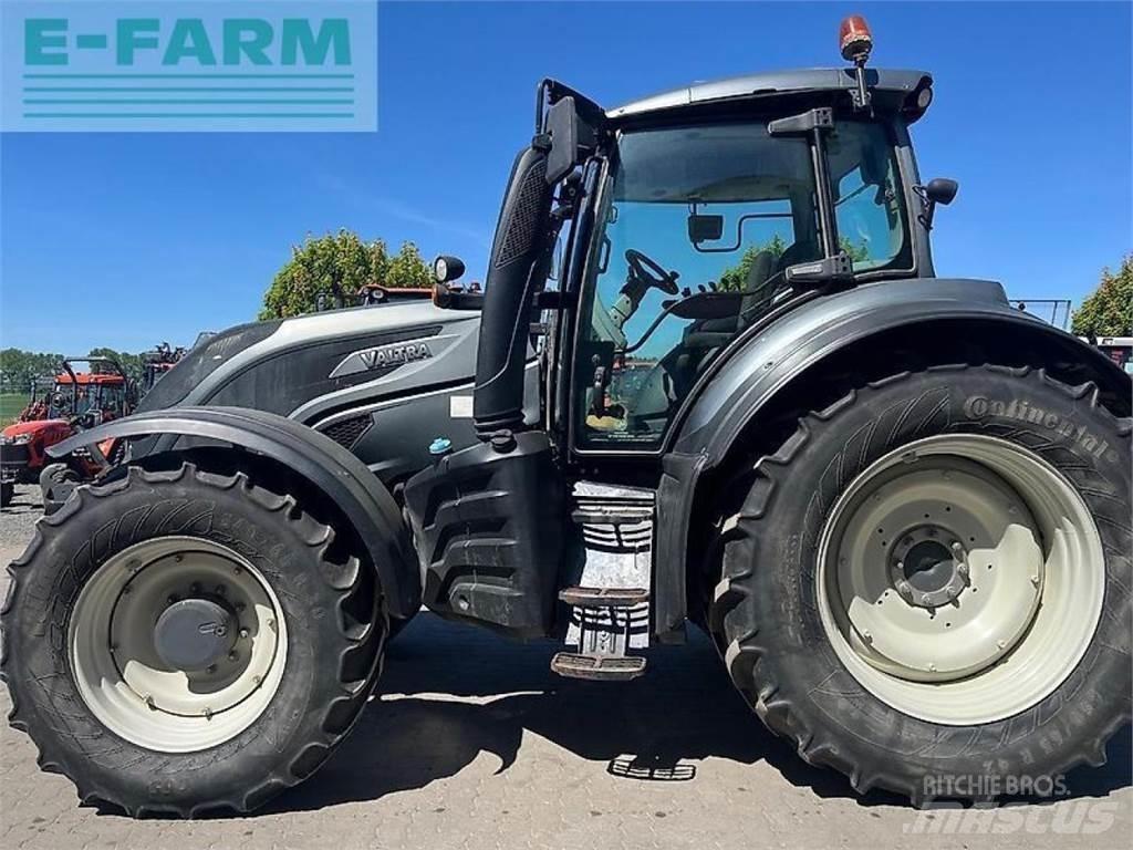 Valtra t174es Traktorit
