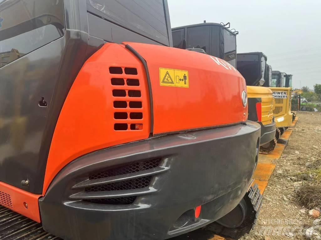 Kubota 183 Telakaivukoneet