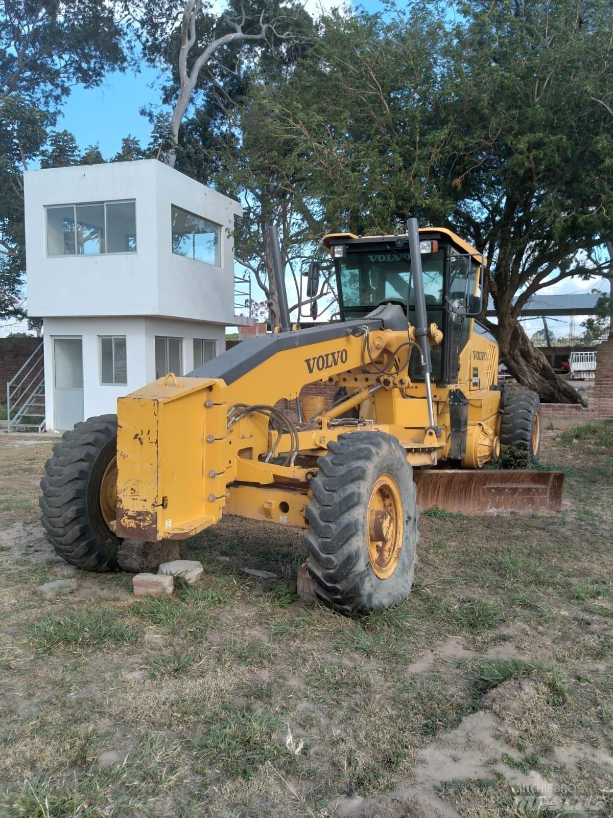 Volvo G 930 Tiehöylät
