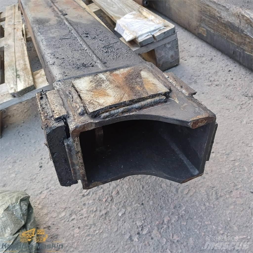 Loglift 111 Kuormatraktorinosturit