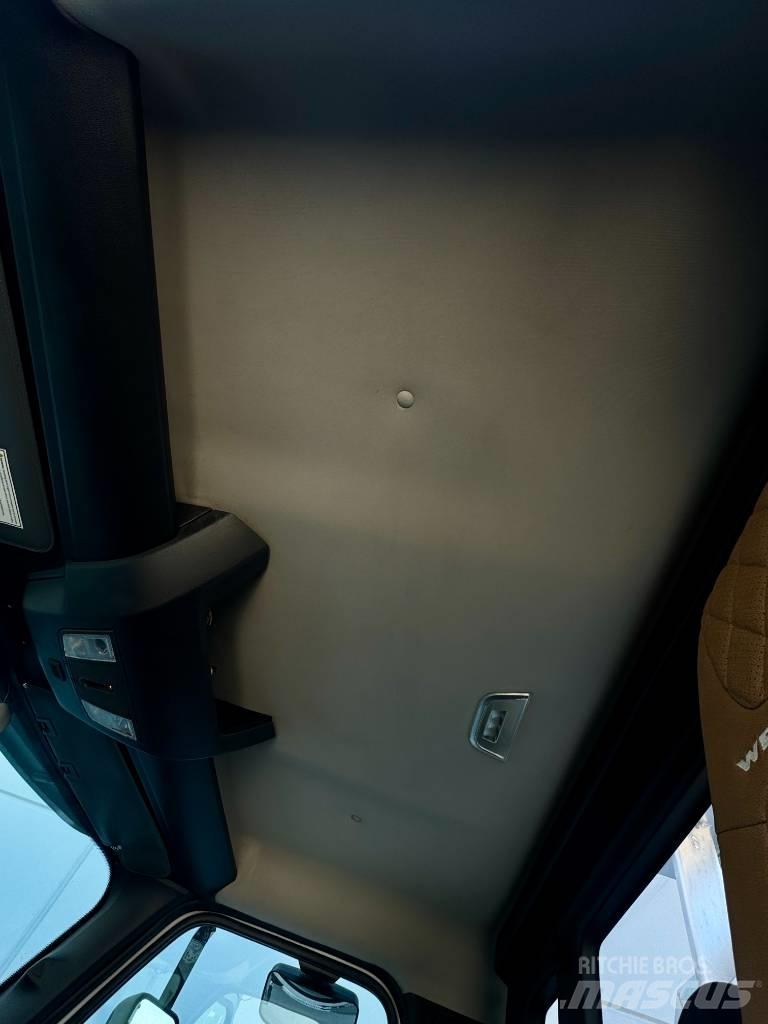 Western Star 49X Vetopöytäautot