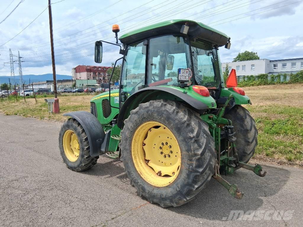 John Deere 5720 Traktorit