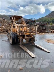 Komatsu SD25-1 Työntömastotrukit