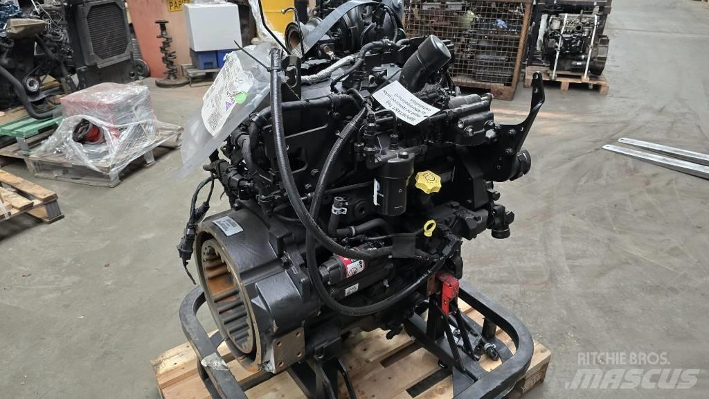 John Deere CD4045 Moottorit