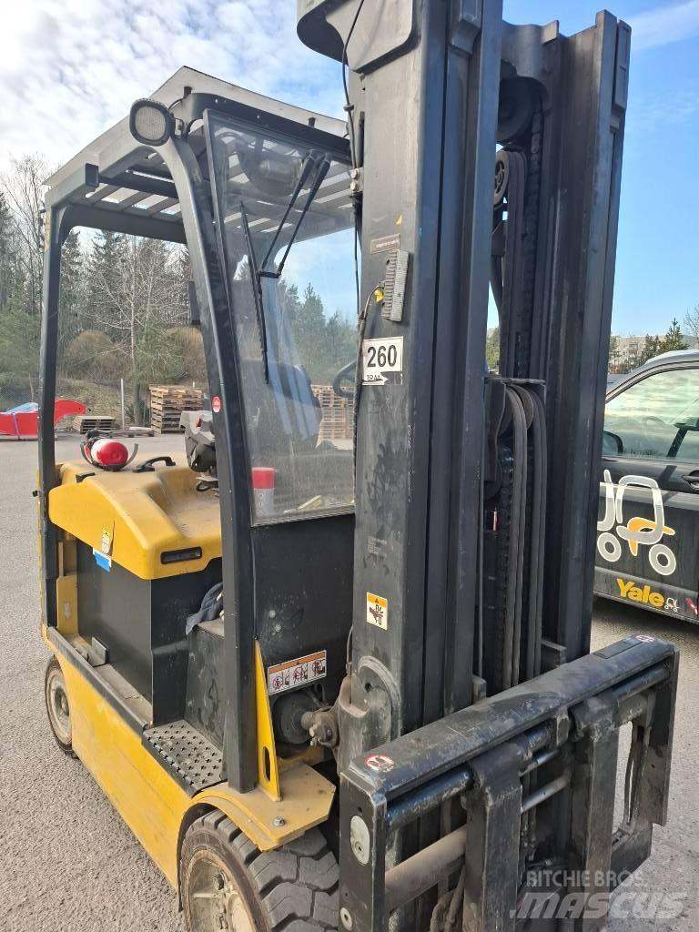 Yale ERC 40 VH Sähkötrukit