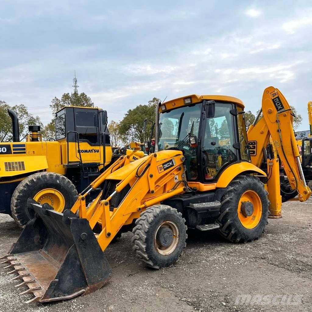 JCB 3 CX Kaivurikuormaajat