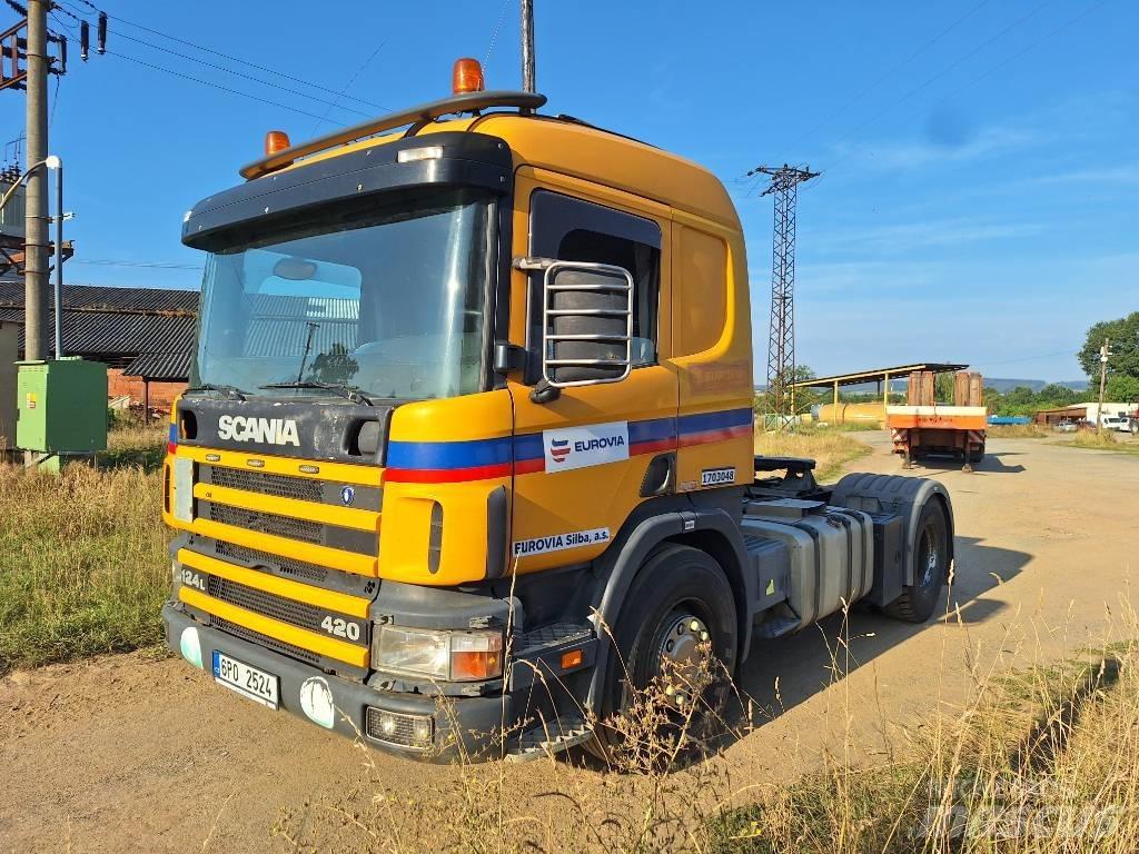 Scania P124LA4X2NA Vetopöytäautot