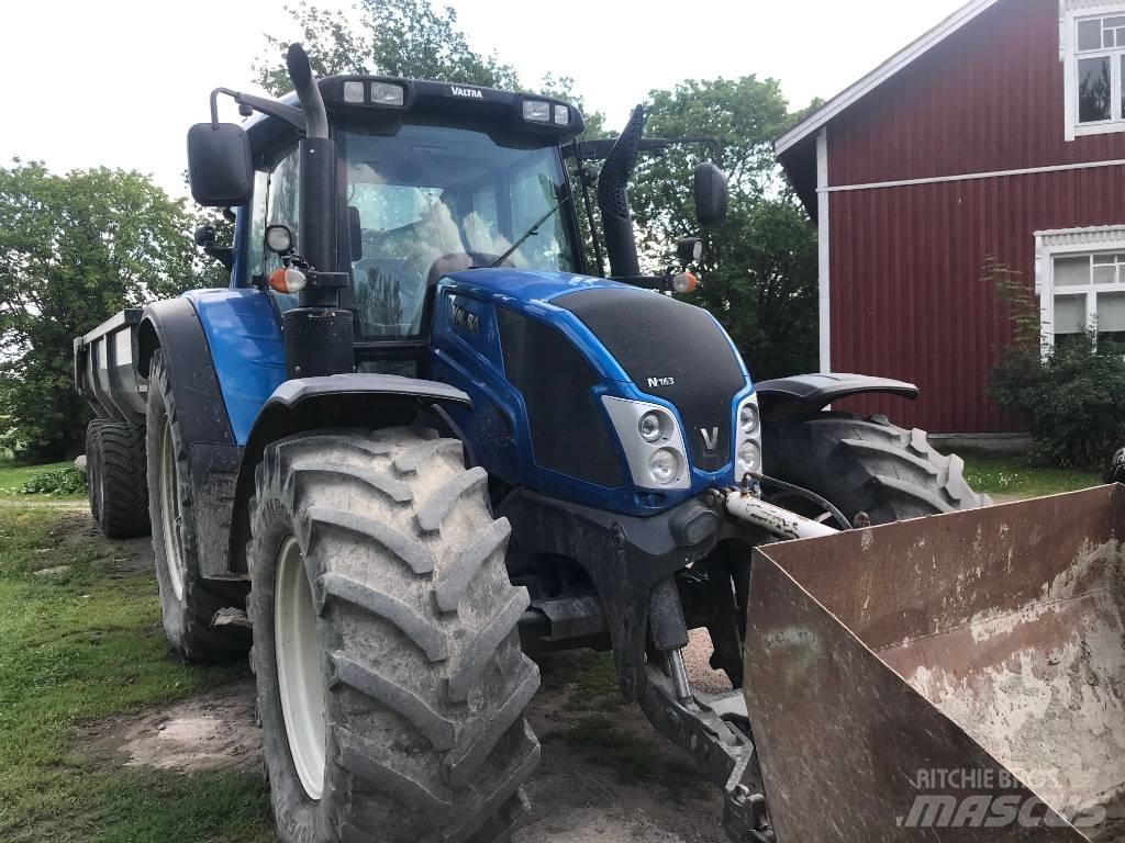 Valtra N 163 Traktorit