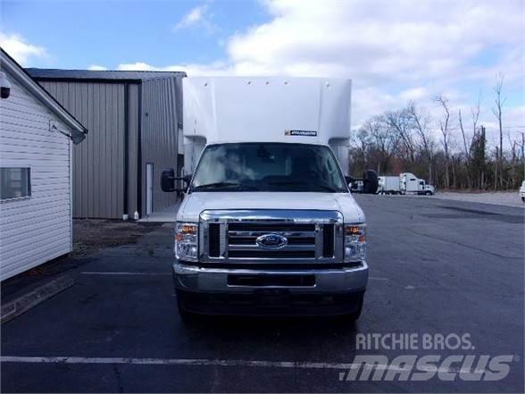 Ford E450 Umpikorikuorma-autot