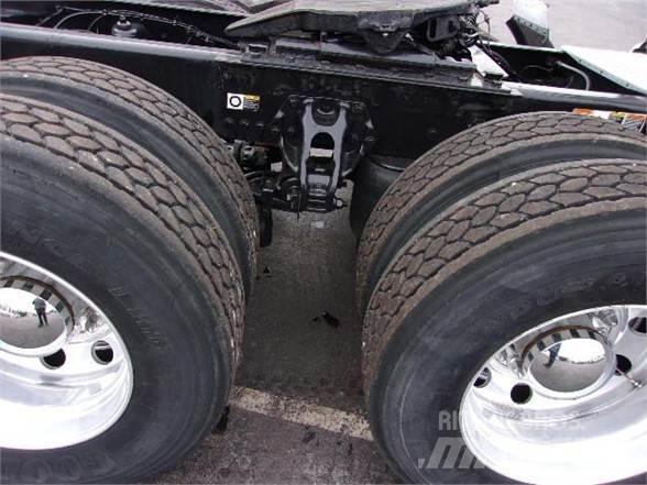 Kenworth T680 Vetopöytäautot