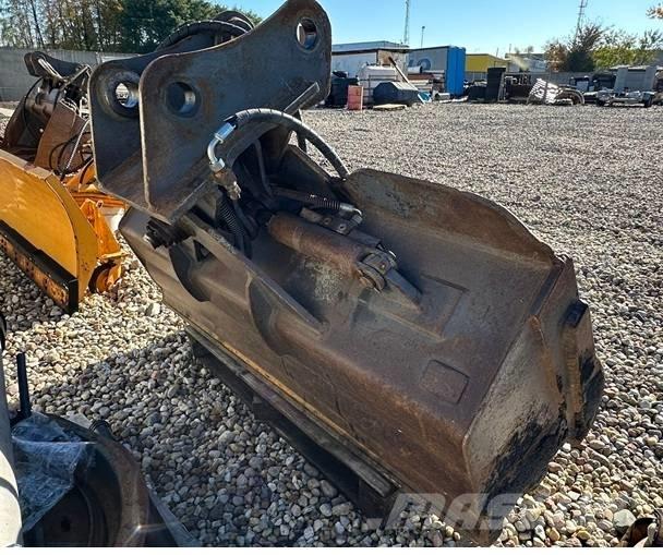 Komatsu PW160-7EO Kaivuulaitteet