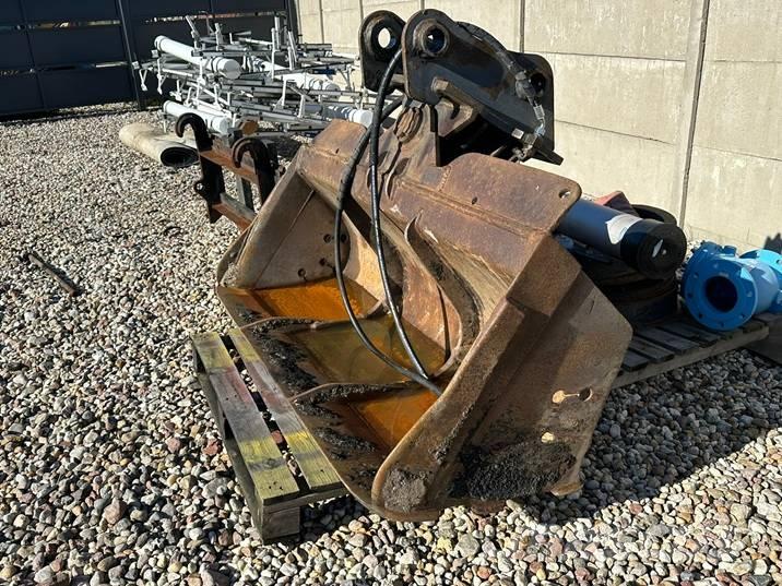 Komatsu PW160-7EO Kaivuulaitteet