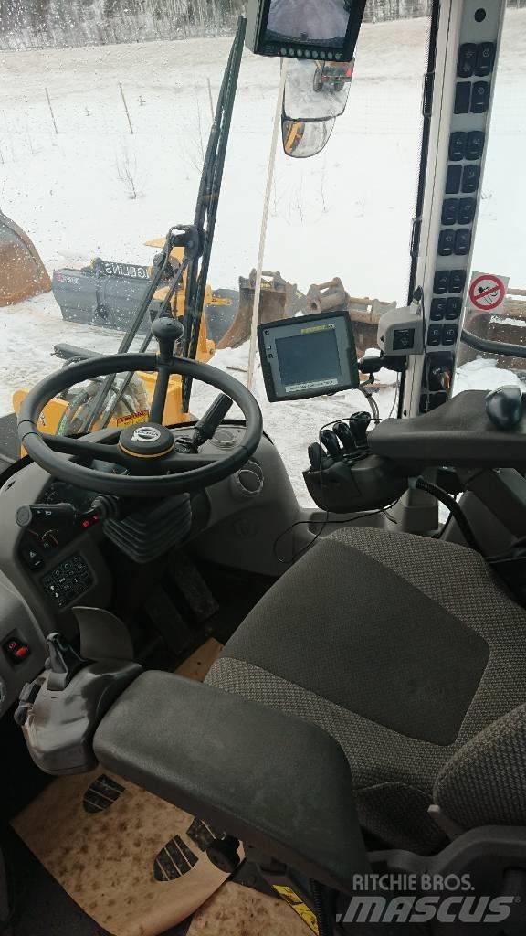 Volvo L120H, UTHYRES Pyöräkuormaajat