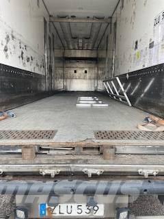 VAK V 5-40 Kylmä-/Lämpökoriperävaunut