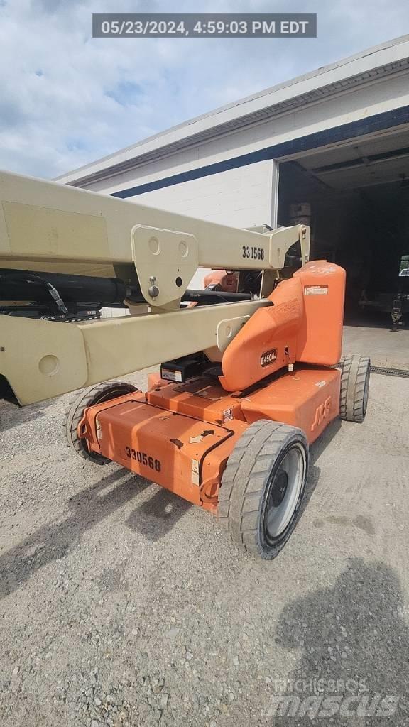 JLG E 450 AJ Kuukulkijat
