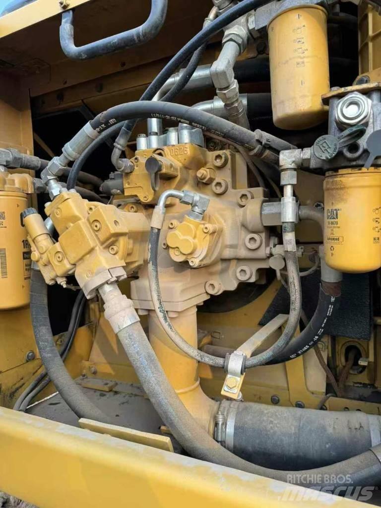 CAT 336 D Telakaivukoneet