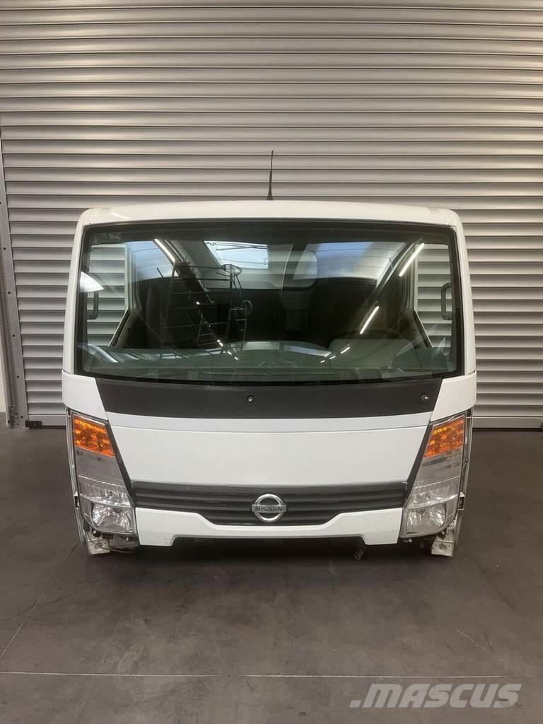 Nissan Cabstar Ohjaamot ja sisustat