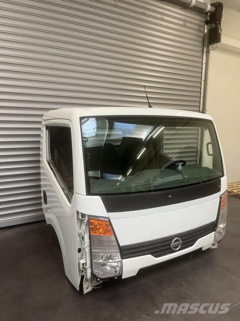 Nissan Cabstar Ohjaamot ja sisustat