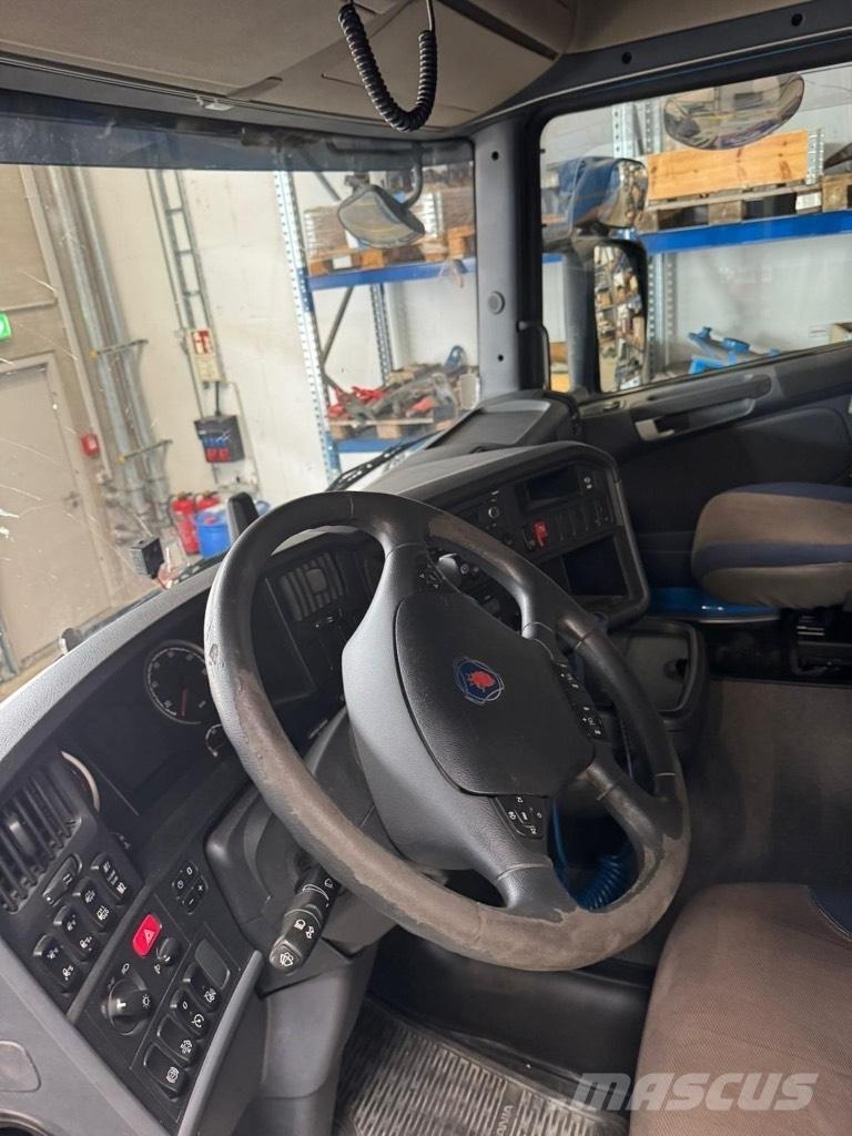 Scania R 490 LA 6x2 Vetopöytäautot