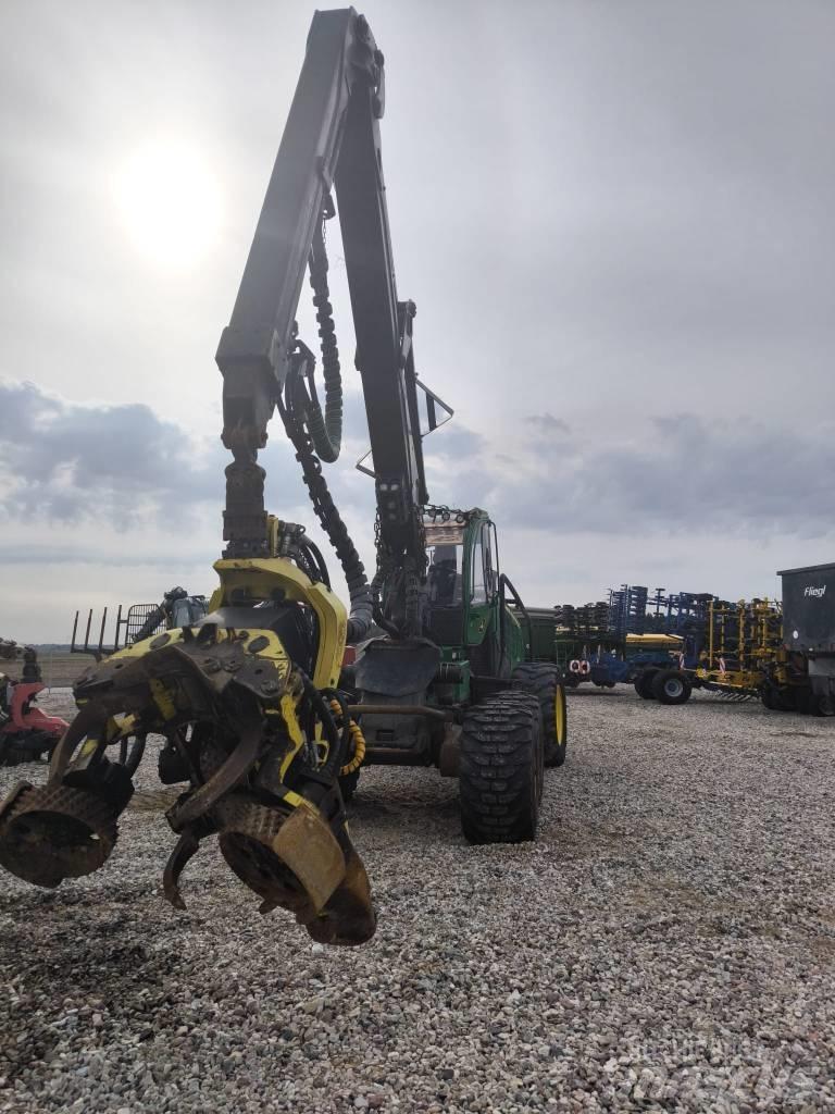 John Deere 1270G Harvesterit