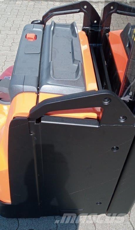 Toyota SWE160L Ajettavat pinoamisvaunut