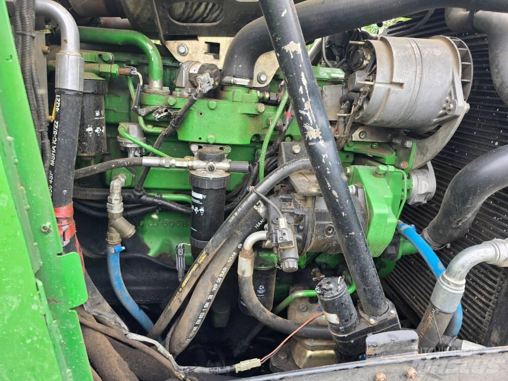 John Deere 1070 E Harvesterit