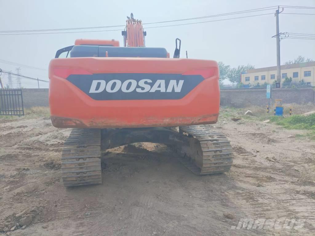 Doosan DX225LC-9C Telakaivukoneet