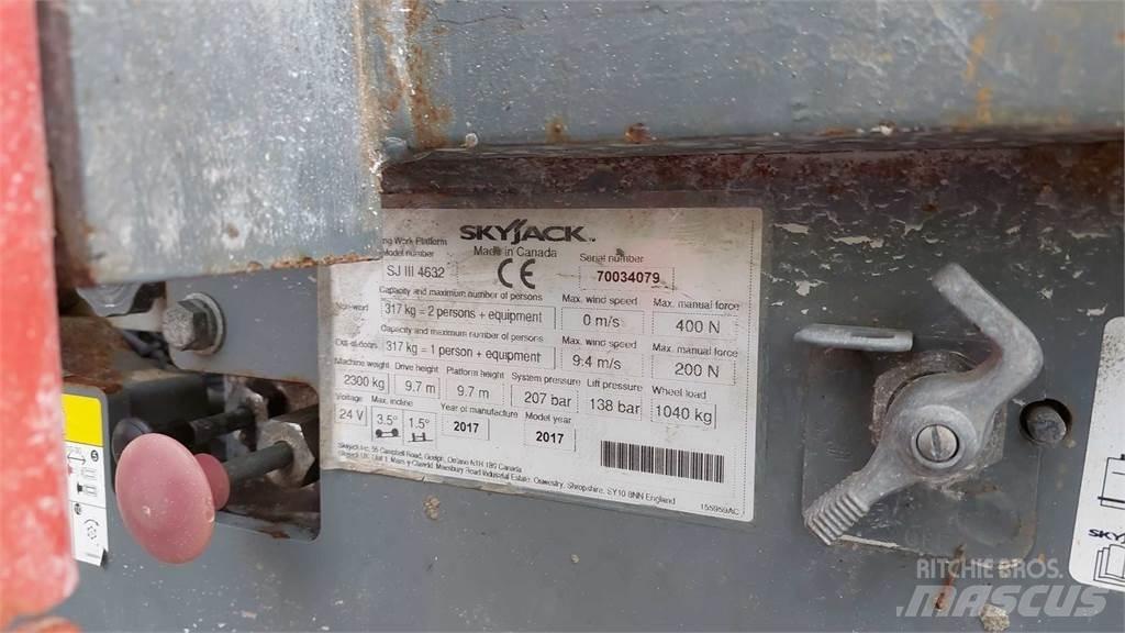 SkyJack SJIII4632 Saksilavat