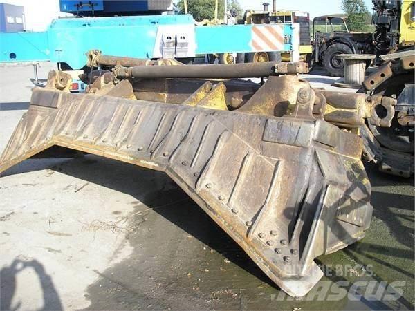 CAT D8N Telaketjupuskutraktorit