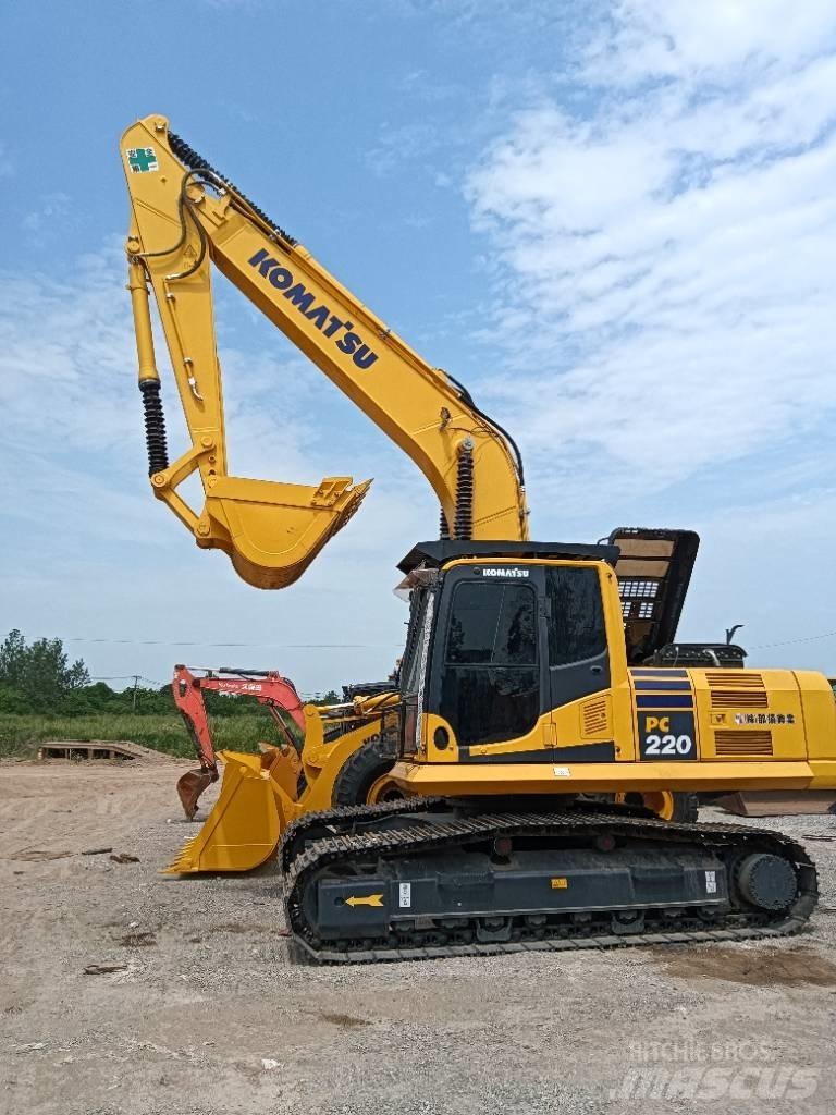 Komatsu PC 220-8 Telakaivukoneet