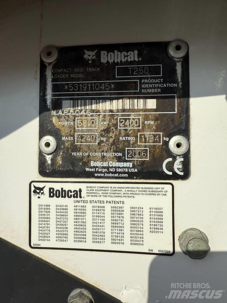 Bobcat T 250 Telakuormaajat