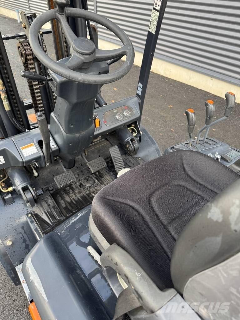 Doosan G 35 C-5 Nestekaasutrukit