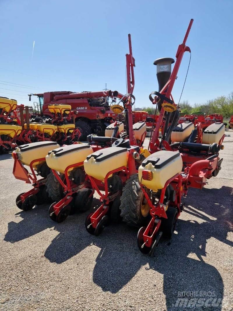 Väderstad TPF8 Kylvökoneet