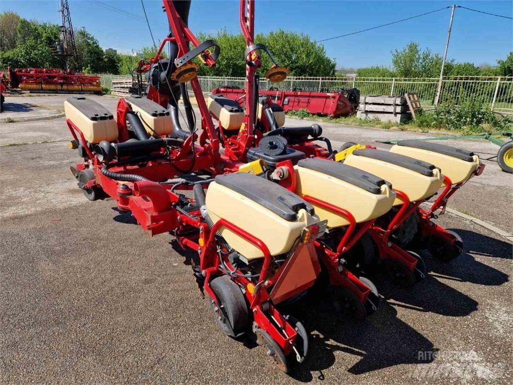 Väderstad TPF8 Kylvökoneet