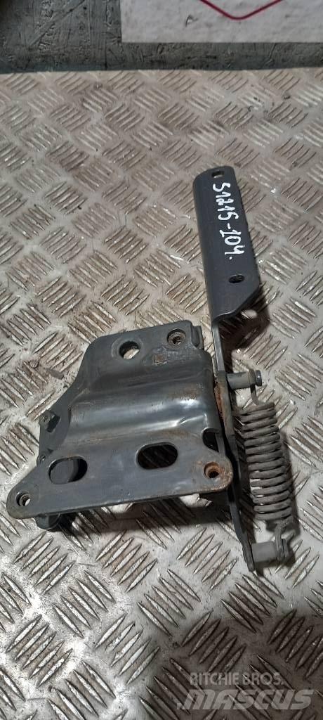 Scania R440  1785546 Ohjaamot ja sisustat