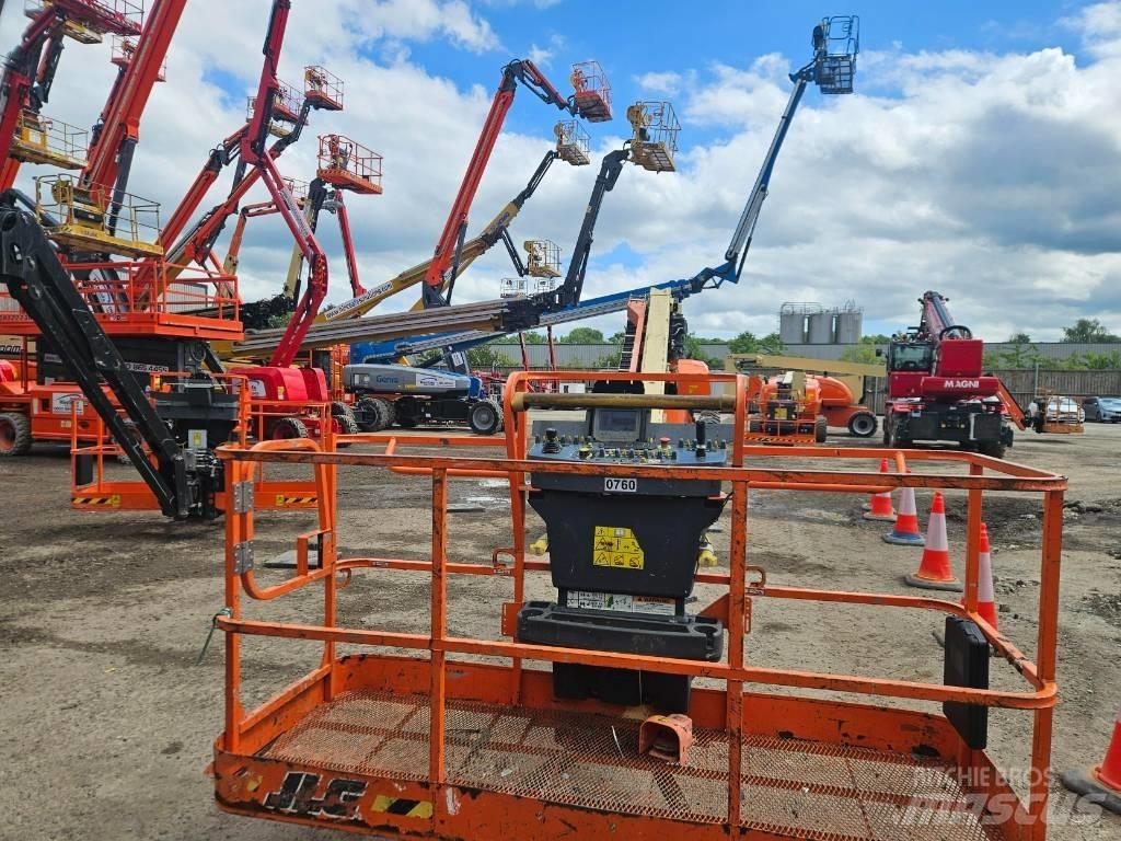 JLG 1500 SJ Teleskooppipuominostimet
