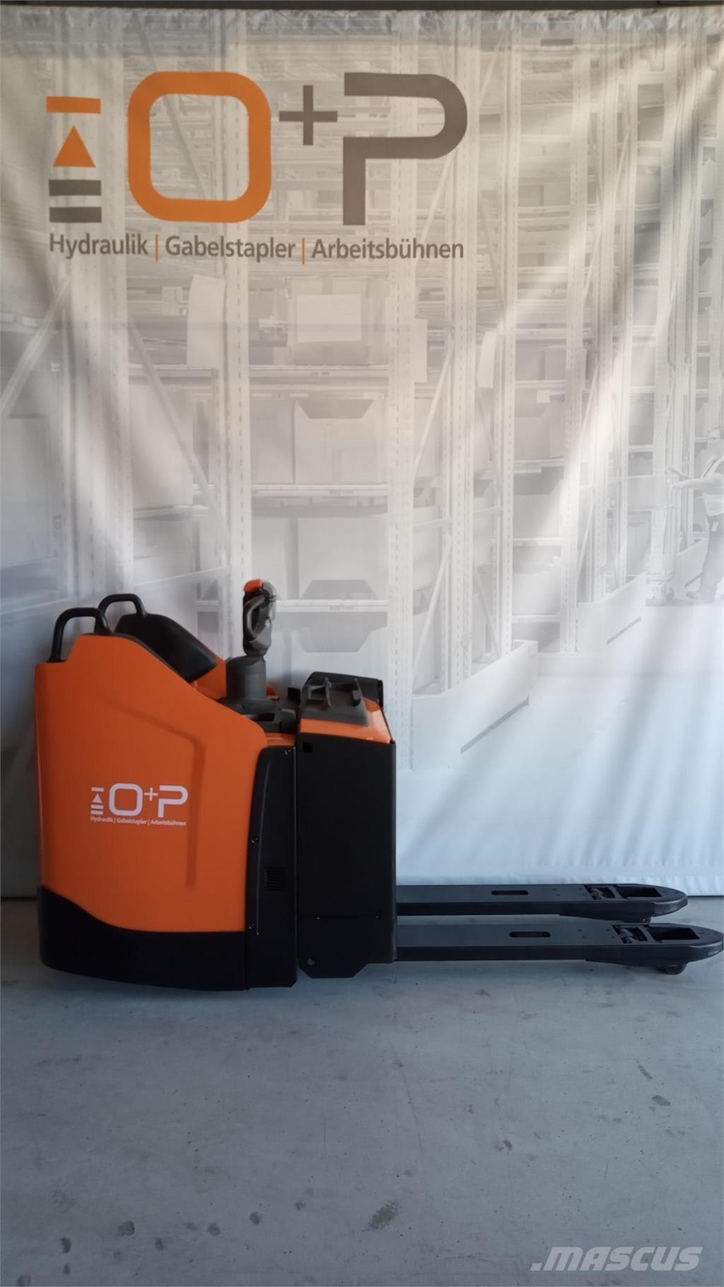 Toyota LPE 200 Käyden ajettavat pinoamistrukit