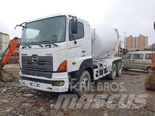 Hino 700 Betonikuorma-autot