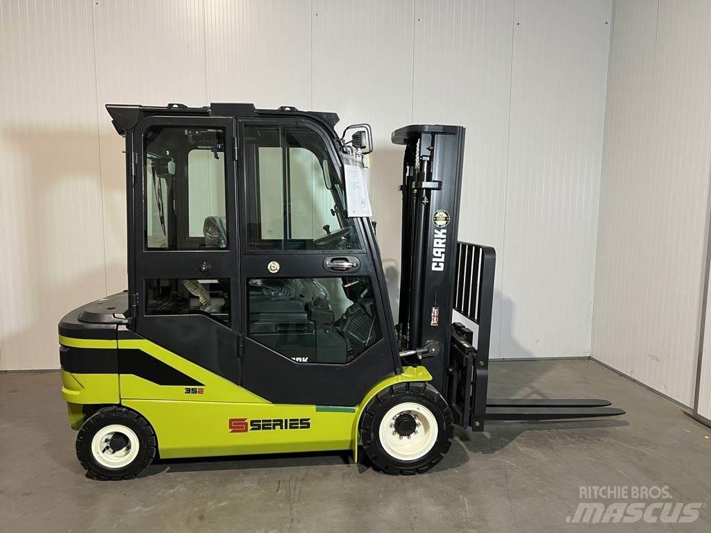 Clark SE35 Sähkötrukit