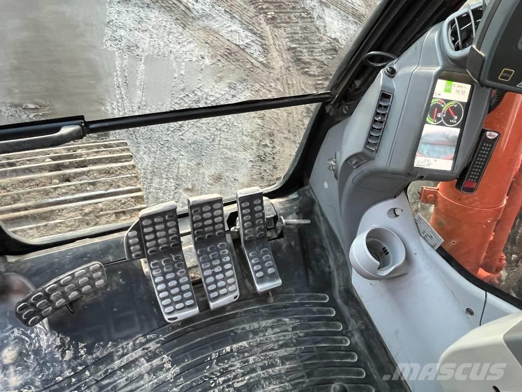 Hitachi ZX 250 LC-5B Telakaivukoneet