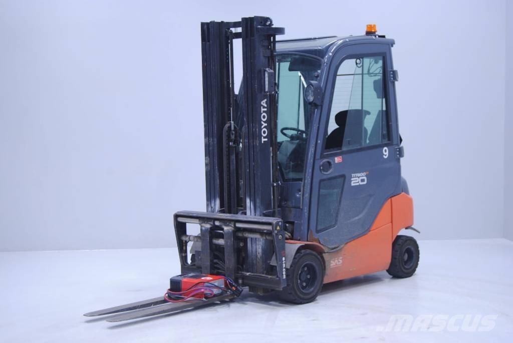 Toyota 8FBMK20T Sähkötrukit