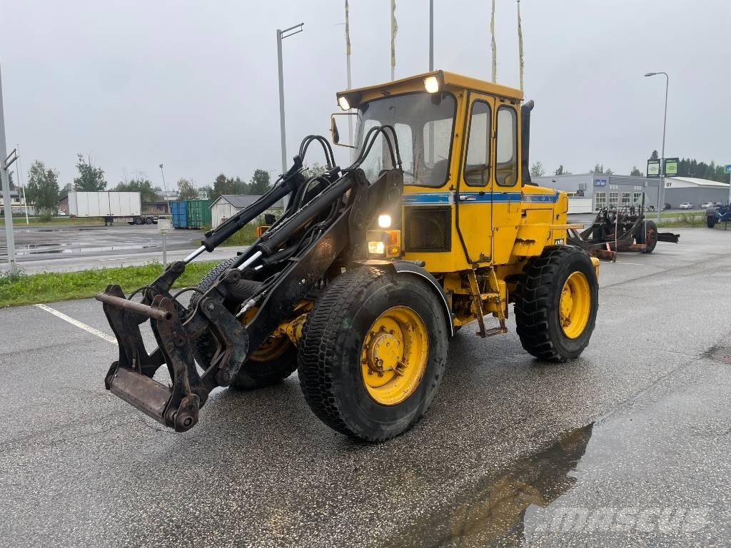 Volvo BM 4200 Pyöräkuormaajat