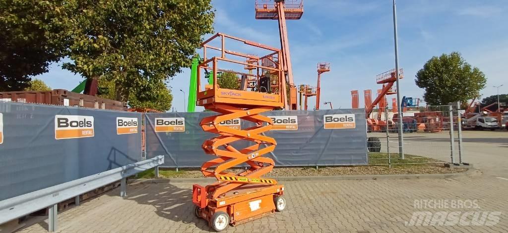 SkyJack SJIII 3219 Saksilavat