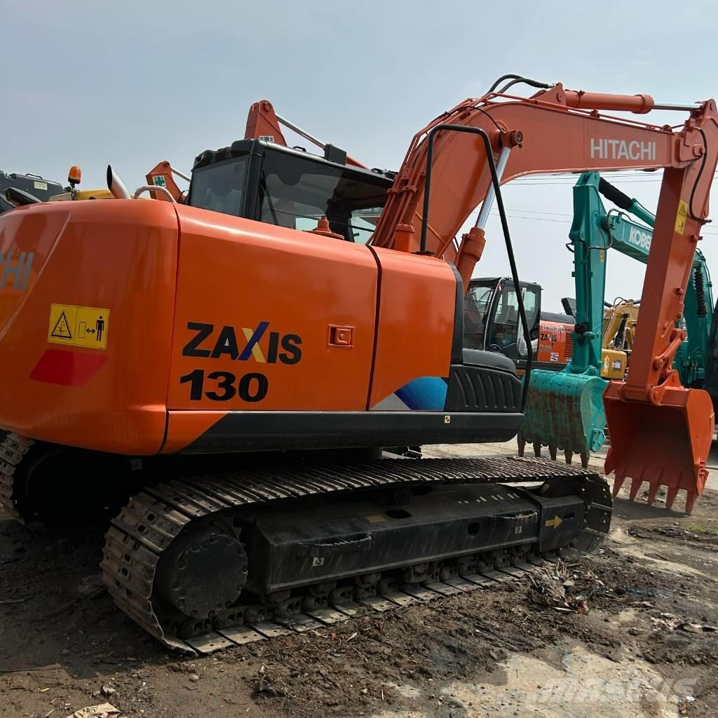 Hitachi 130 Telakaivukoneet