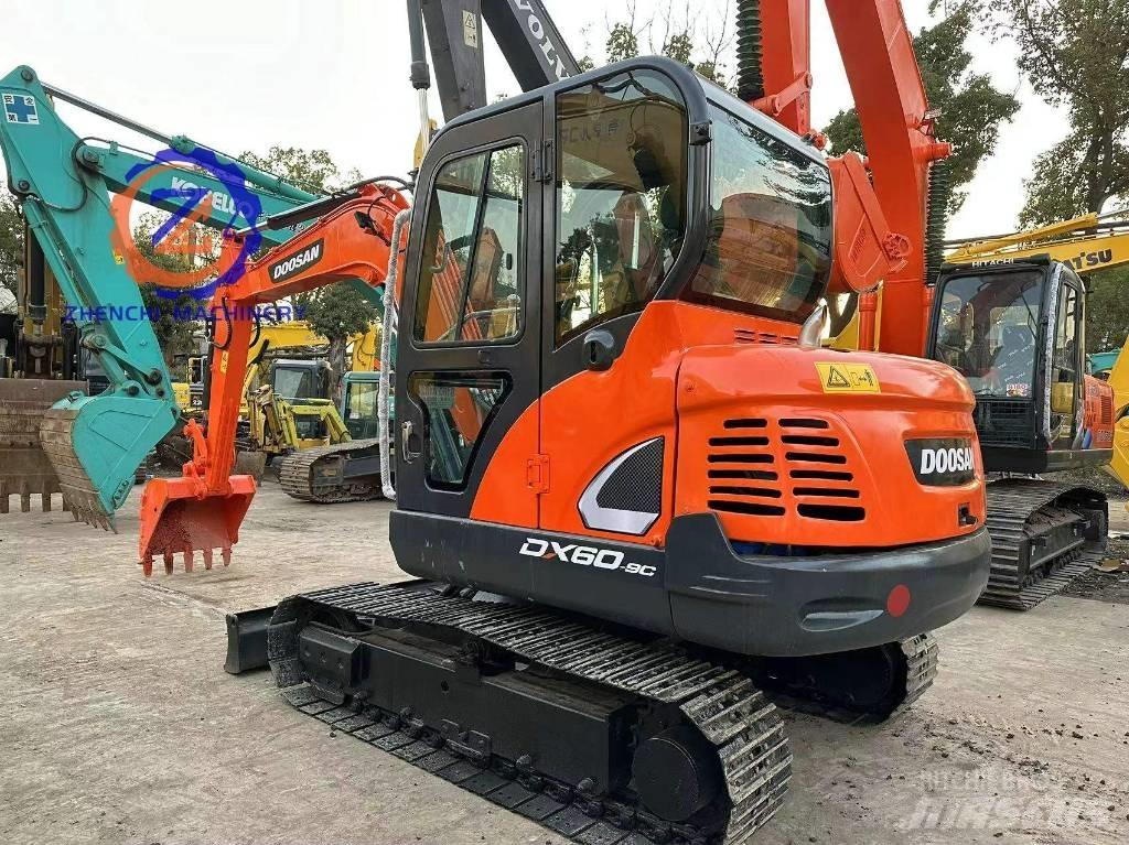 Doosan DX 60 Minikaivukoneet < 7t